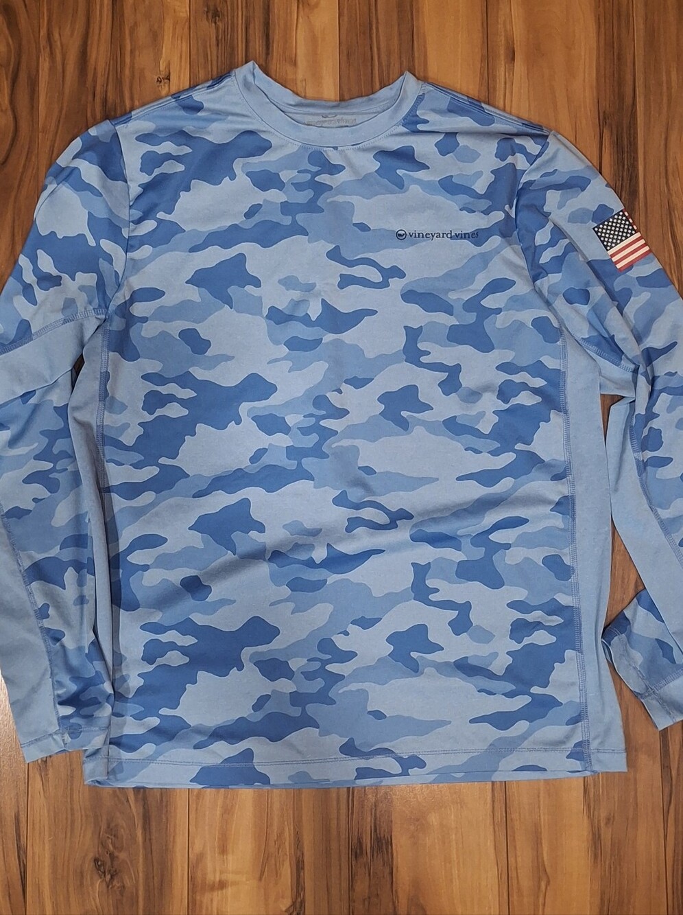 Vineyard Vines Light and Dark Blue Camo Long-Sleeve Shirt Boys Large 16